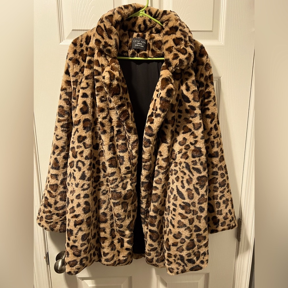 Leopard print plush coat